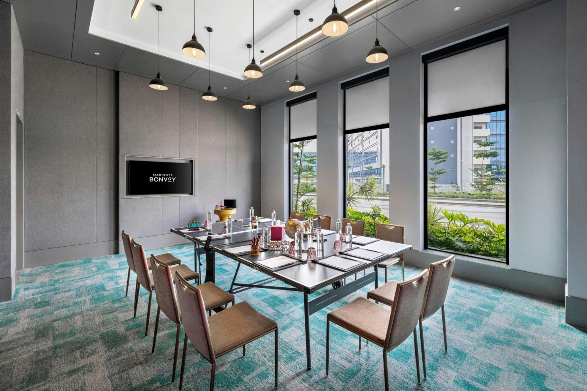 Moxy Bengaluru Airport Prestige Tech Cloud Hotel Devanahalli Ngoại thất bức ảnh