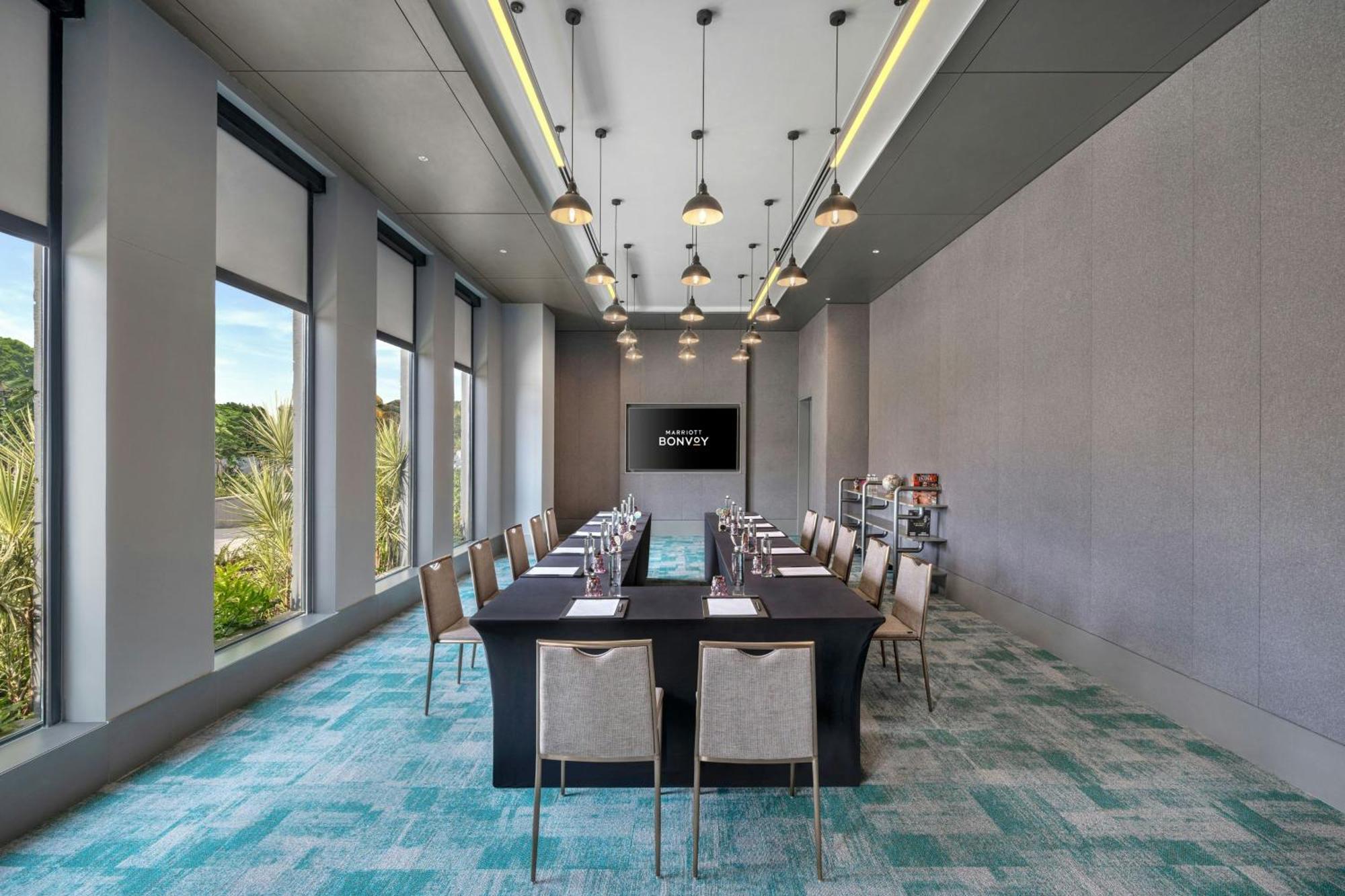 Moxy Bengaluru Airport Prestige Tech Cloud Hotel Devanahalli Ngoại thất bức ảnh