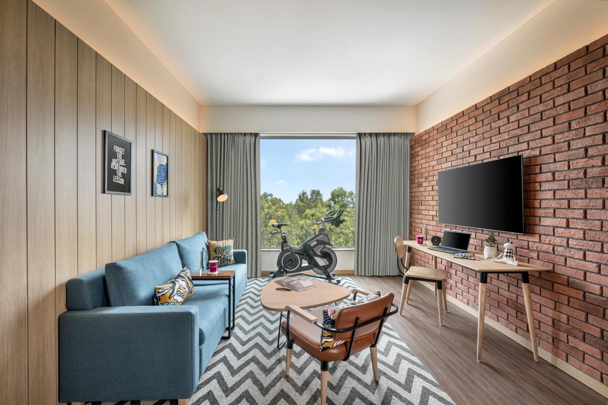 Moxy Bengaluru Airport Prestige Tech Cloud Hotel Devanahalli Ngoại thất bức ảnh